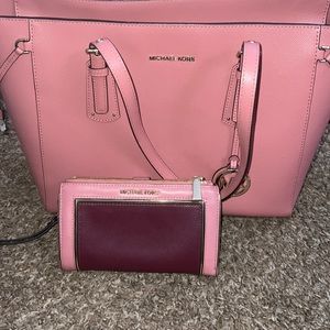 Set. Michael Kors purse and wallet